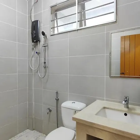 Tar2 @One Homestay, 4 Bedrooms Sibu Exterior photo