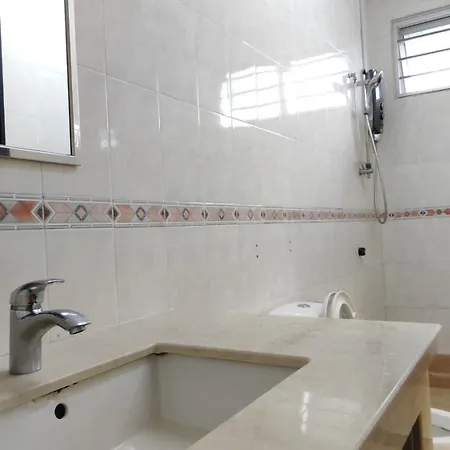 Tar2 @One Homestay, 4 Bedrooms Sibu Exterior photo