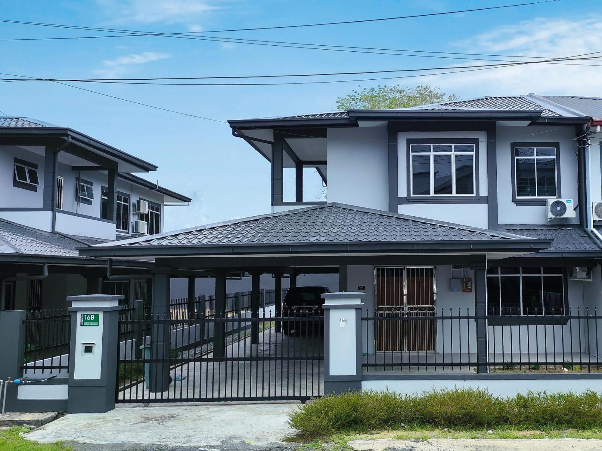 Tar2 @one Homestay, 4 Bedrooms Sibu
